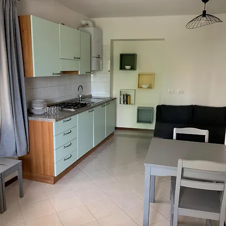 Elenam Apartman *